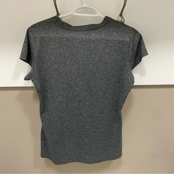 Women’s Champion  C9 Short Sleeve Athletic T-Shirt Women’s Medium - Picture 5 of 5